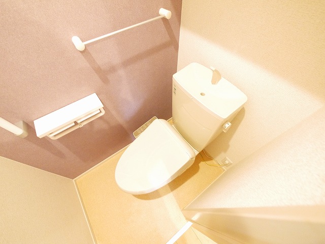 トイレ　シンプルで使いやすいトイレです