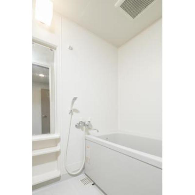 バス・シャワールーム　※写真は同タイプ住戸です。