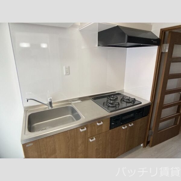 キッチン　同型シリーズの為現況優先致します