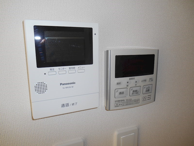 セキュリティ　同物件反転写真です