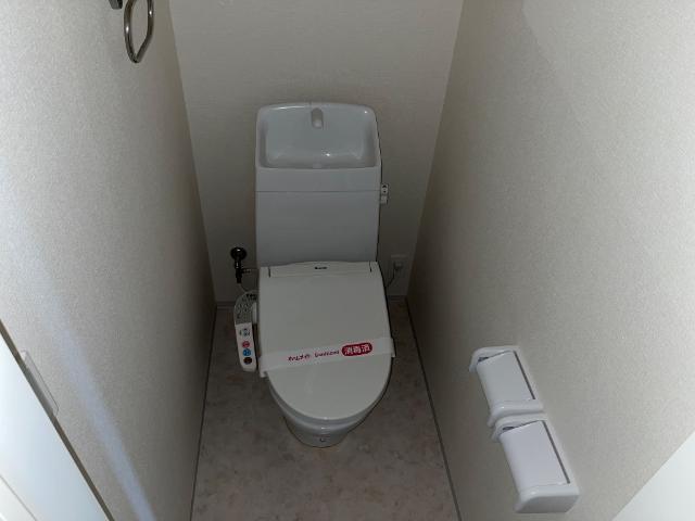 トイレ　トイレ