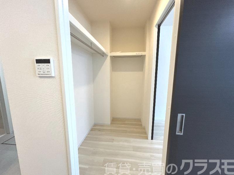 収納　ウォークインクローゼット