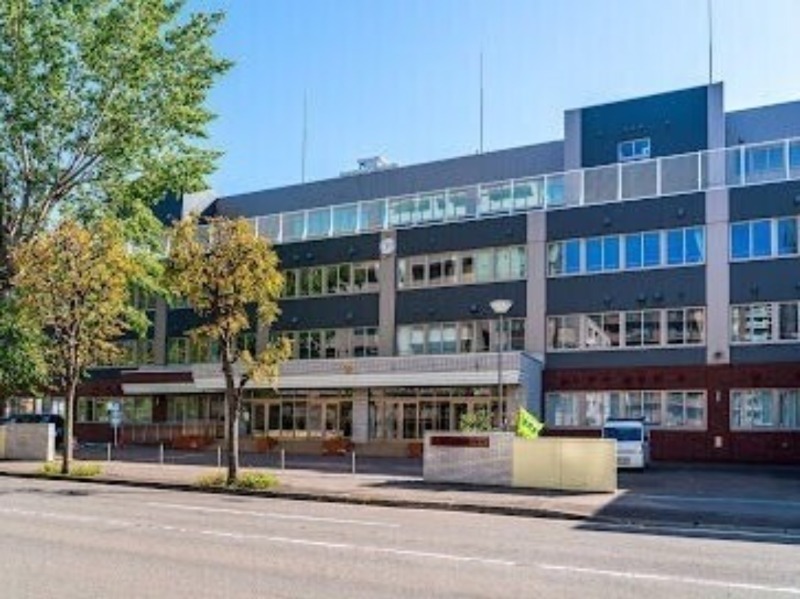 小学校　札幌市立北九条小学校（小学校）まで1021m