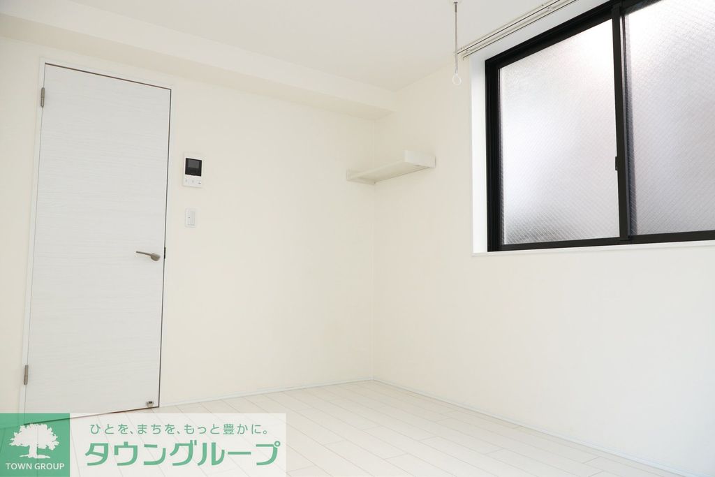 京王線 明大前駅 徒歩12分 4階建 築2年の居間写真