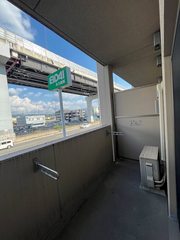 バルコニー　※他のお部屋です、ご参考までに