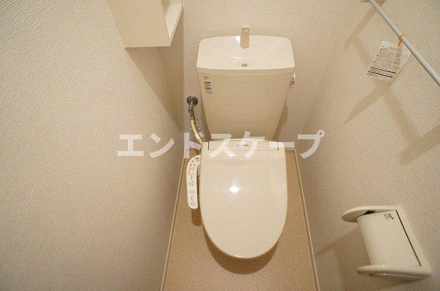 ＪＲ上越線 八木原駅 徒歩10分 2階建 築11年のトイレ写真