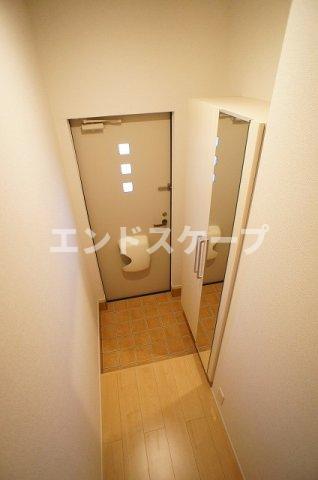 ＪＲ上越線 八木原駅 徒歩10分 2階建 築11年の玄関写真