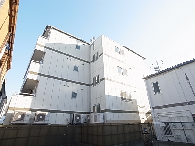 林マンションの外観写真