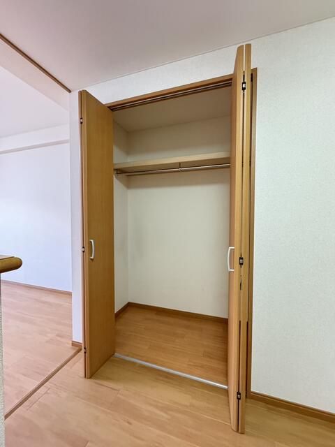 収納　写真は別の部屋のものです。