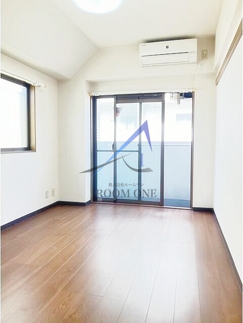 居室・リビング　洋室のお部屋です。