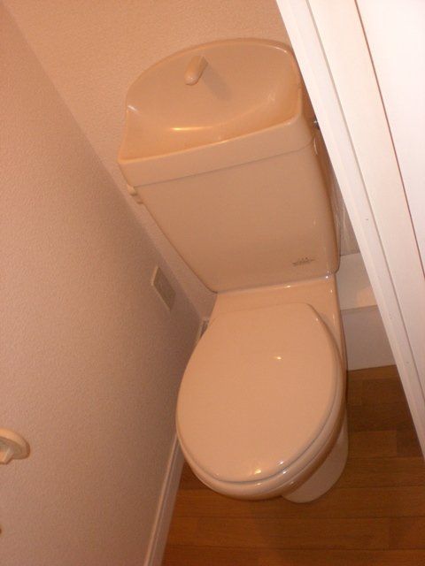 西武池袋線 所沢駅 徒歩17分 2階建 築28年のトイレ写真