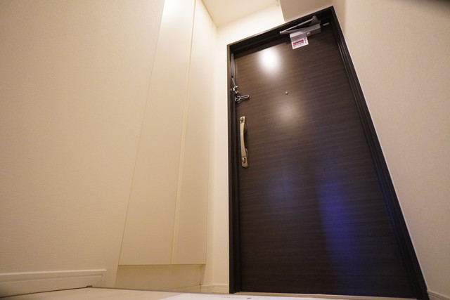 玄関　※写真は同タイプ住戸です。