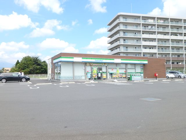 コンビニ　ファミリーマート那須塩原前弥六店（コンビニ）まで542m
