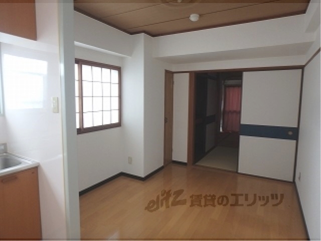 居室・リビング　居室