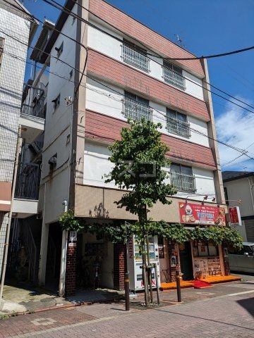 【ローリエ多摩川の建物外観】