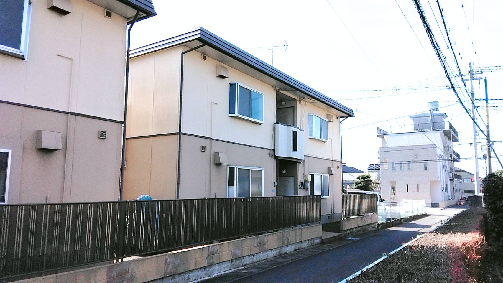 建物外観　前面棟なく日当たり良好