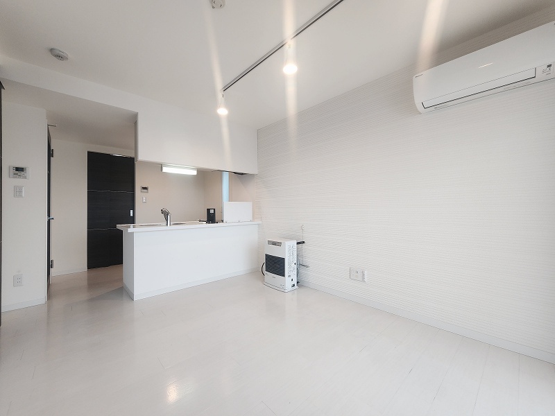 居室・リビング　ビッグ円山店オススメ♪経済的な灯油ボイラー、エレベータ付き♪