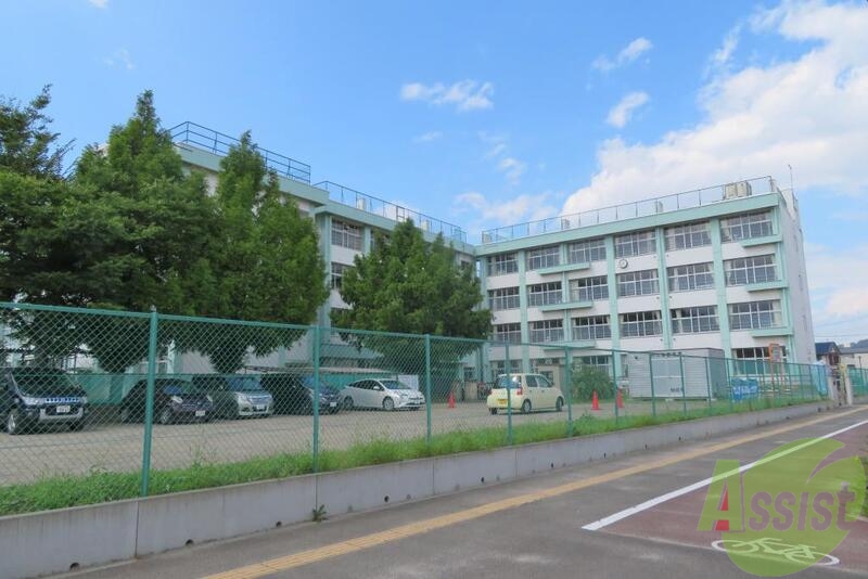 【大野田YKハイツB棟の小学校】