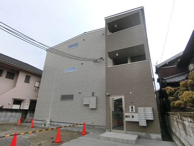 アート茨木　片桐町の建物外観