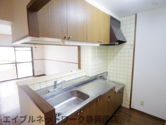 キッチン　キッチンでお料理をお楽しみください