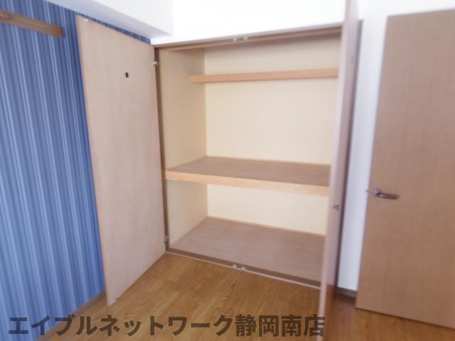 収納　たっぷりとした収納スペースです