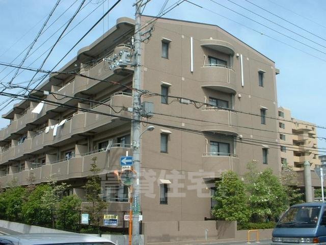 茨木市沢良宜東町のマンションの建物外観