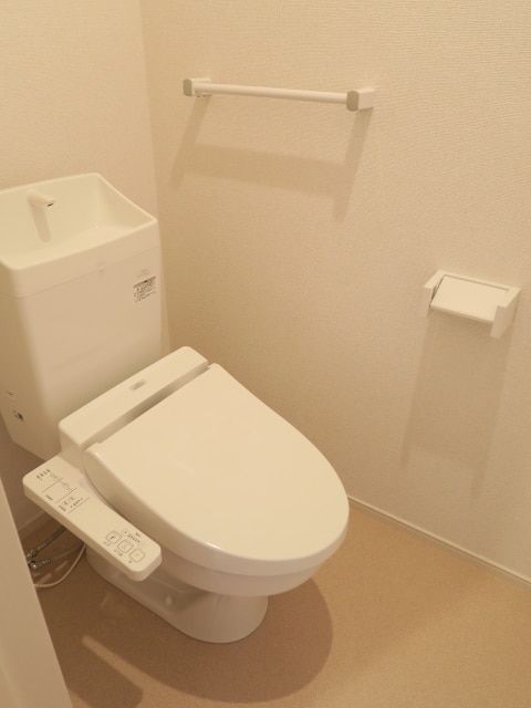 【パルフェット　Iのトイレ】