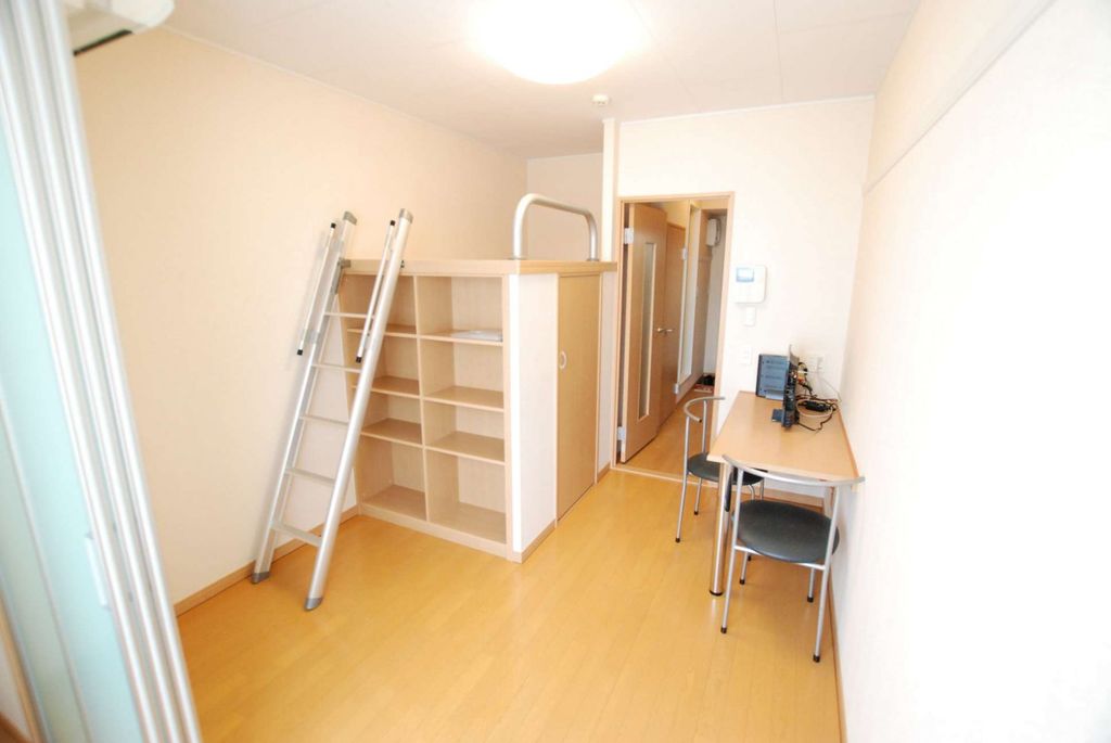 居室・リビング　※1Ｆはフローリング　2Ｆは絨毯使用です。