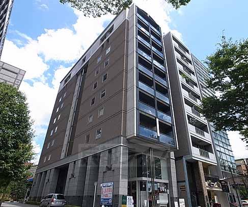 京都市中京区一之船入町のマンションの建物外観