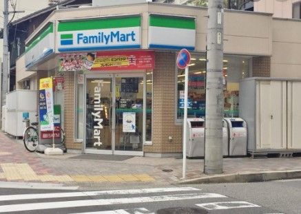 【名古屋市熱田区花町のマンションのコンビニ】