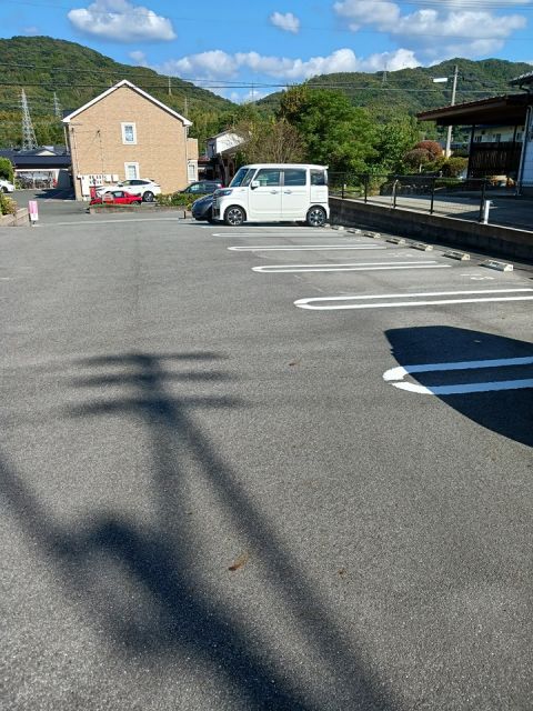 【大牟田市大字今山のアパートの駐車場】