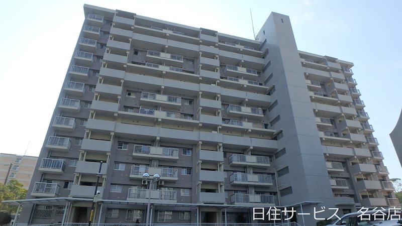 妙法寺駅前住宅の建物外観