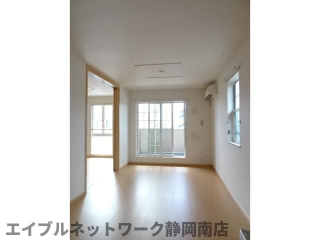 居室・リビング　おしゃれな居間です