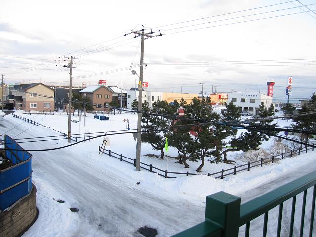 【苫小牧市光洋町のアパートの玄関】