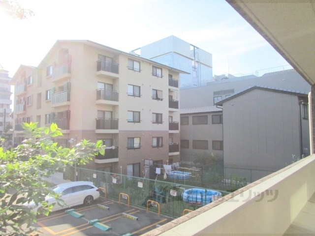 【京都市中京区西竹屋町のマンションの眺望】