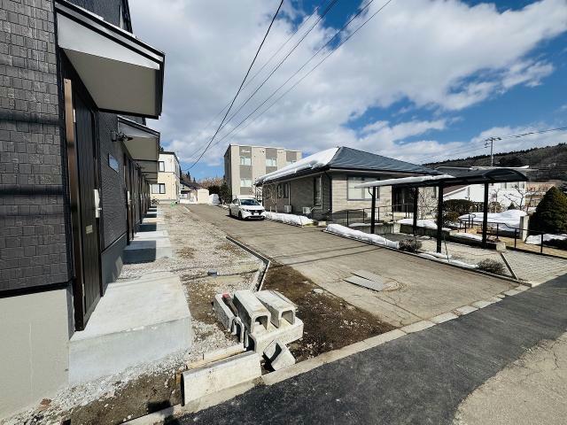 駐車場　駐車場