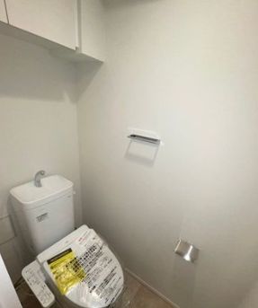 トイレ　別号室参考写真