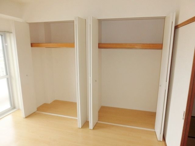 収納　広々２間分の収納です。