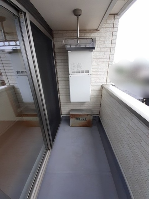 バルコニー　図面と現状に相違がある場合には現状を優先