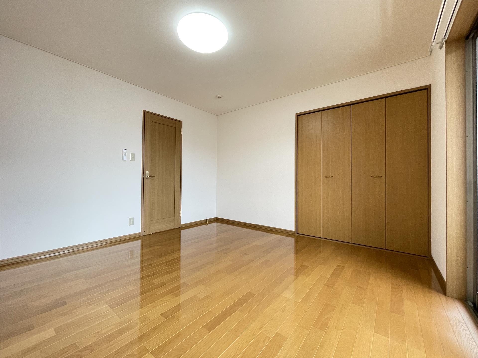 その他部屋・スペース　洋室8帖のお部屋です♪