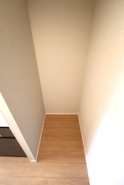 キッチン　冷蔵庫置き場