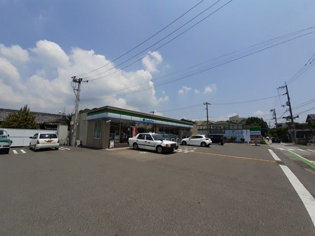 コンビニ　ファミリーマート 高知旭天神町（コンビニ）まで600m