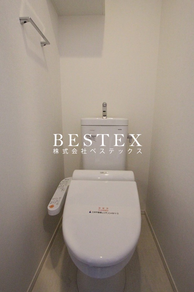 トイレ　※同タイプ・別部屋の参考写真です。