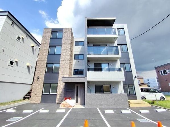 建物外観　地下東西線「南郷１３丁目」徒歩5分☆