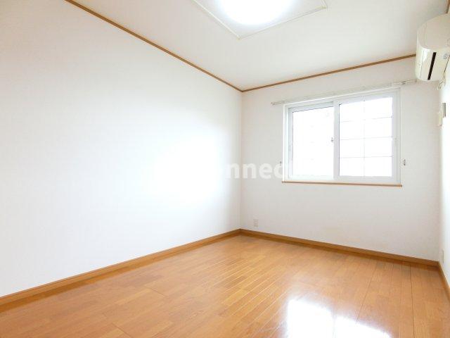 その他　洋室にもエアコン付きです。