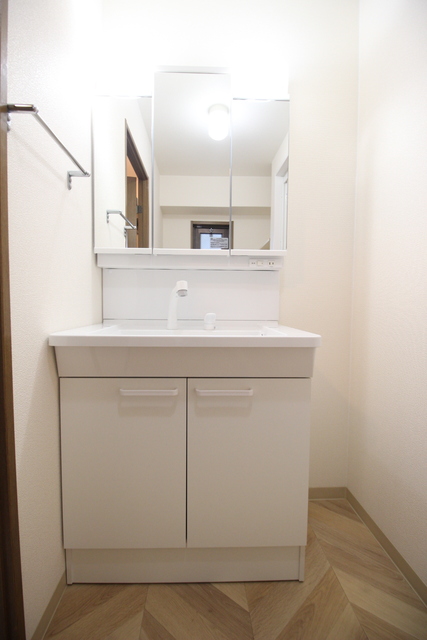 洗面設備　☆シャワー付洗面台☆