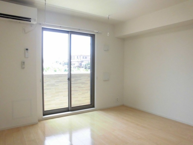 居室・リビング　図面と現状に相違がある場合には現状を優先