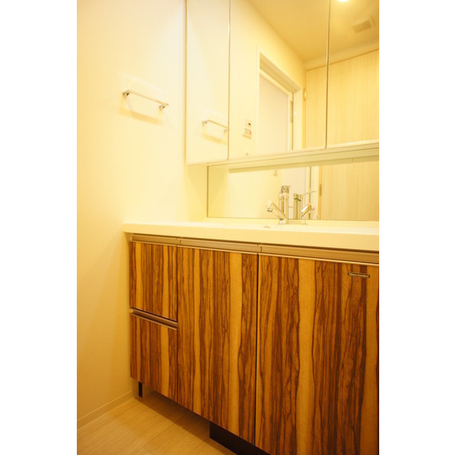 洗面設備　独立洗面台