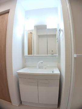 洗面設備　洗髪洗面化粧台