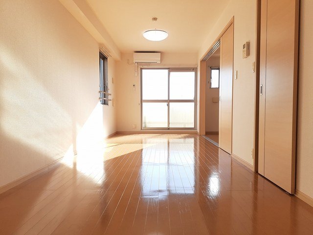 居室・リビング　おしゃれな居間です